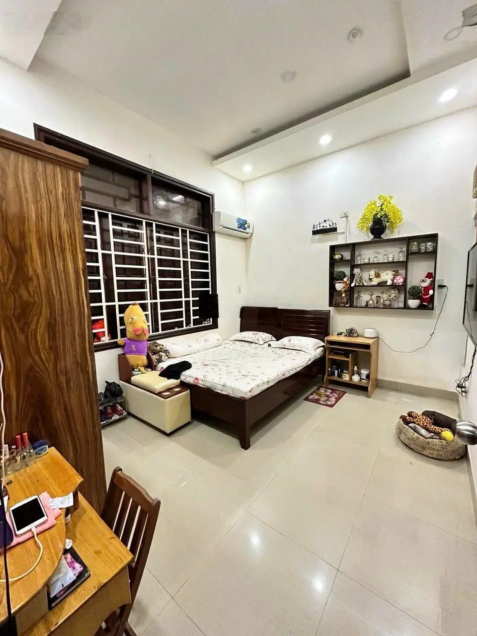Giảm Giá Sâu: Từ 4 tỷ 200 Nay Giảm Còn 3 tỷ 800. Nhà Hẻm Cấp 4 Đường số D3 Khóm Quốc Tuấn