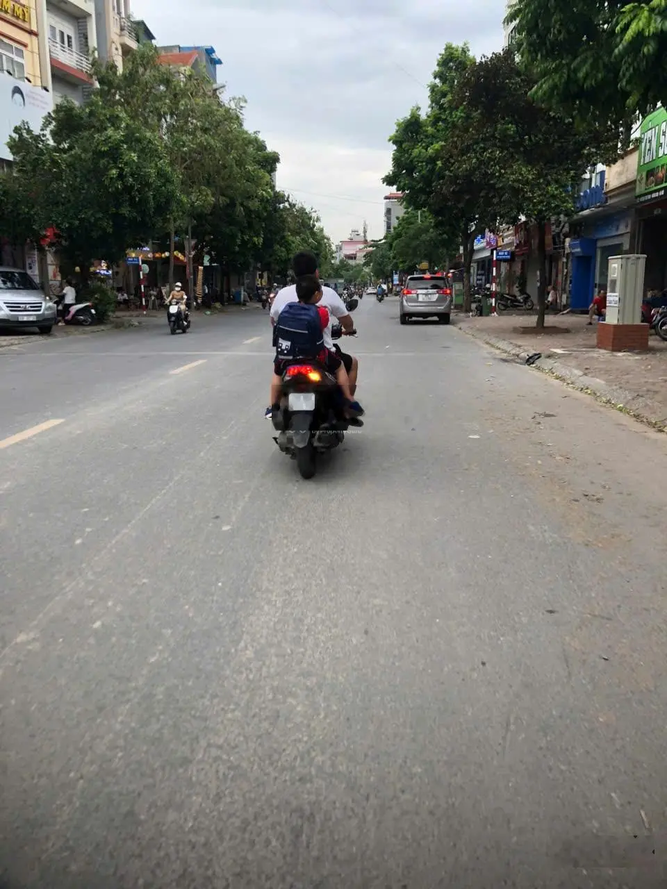Bán đất Đa Tốn Gia Lâm Hà Nội ô tô đỗ cửa DT 50m2 giá 3,2 tỷ LH 0988 009 *** xem đất