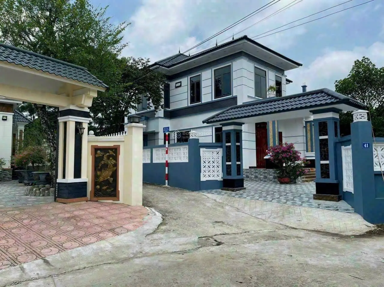 LÔ GÓC 92M ĐỒI SEN , LỢI NGAY KHI MUA , RẺ HƠN PHÂN LÔ BÊN CẠNH 8 GIÁ, 2-3 OÔT TRÁNH