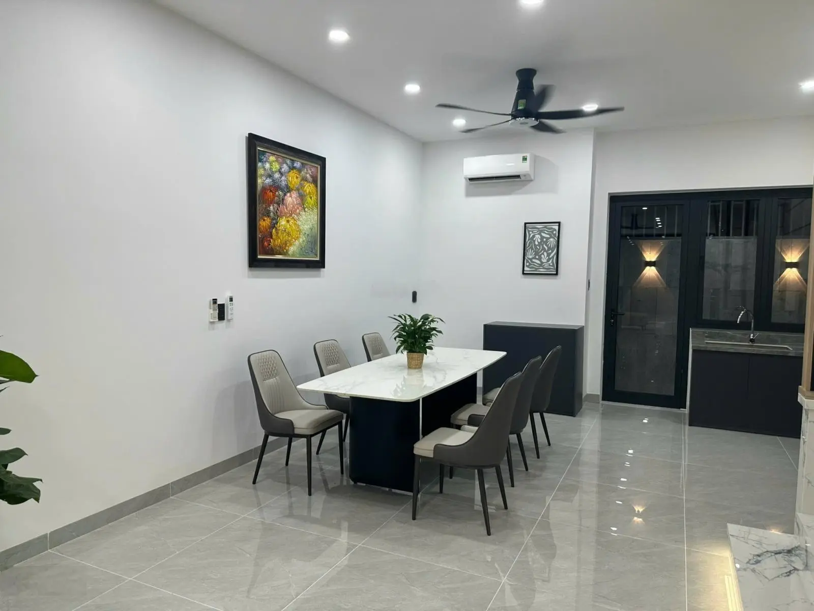 Bán nhà đẹp mới xây full nội thất, vị trí đẹp gần công viên , KĐT Hà Quang 2, đường 3A, - Nha Trang