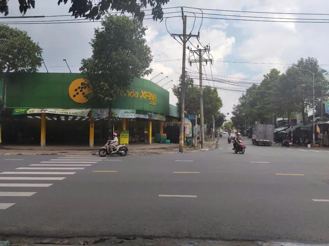 Cần bán nhà mặt phố giá 10,2 tỷ tại Dĩ An, Bình Dương