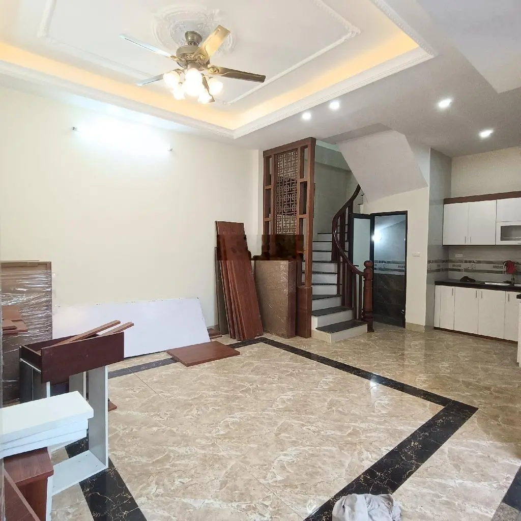 Bán nhà riêng tại đường phúc lợi, giá tốt 4,35 tỷ vnd, diện tích 31 m2 hàng hiếm