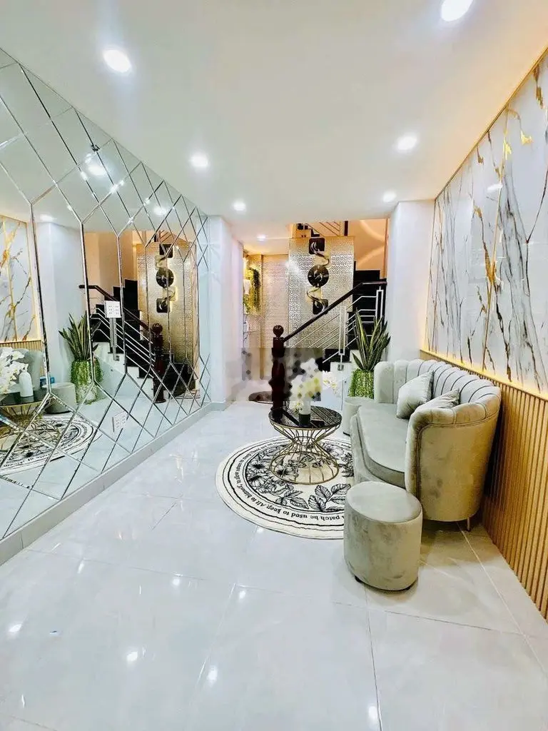 Bán Nhà Đ.Nguyễn Thị Minh Khai - Q3. Nhà 1 Trệt 1 Lửng 3 Lầu + ST.HXH