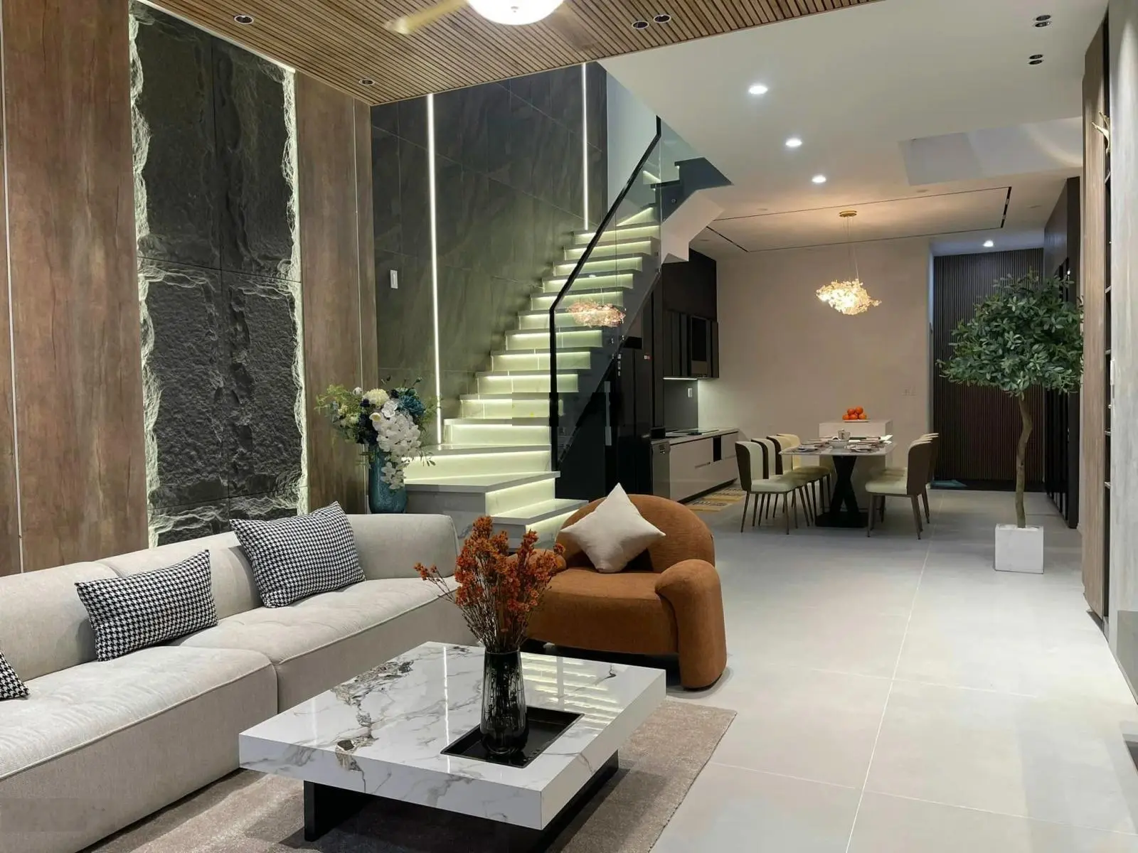 Bán Ngôi Nhà Thiết Kế Cực Đẹp và Sang Xịn Tại Hòa Minh, Liên Chiểu, Đà Nẵng