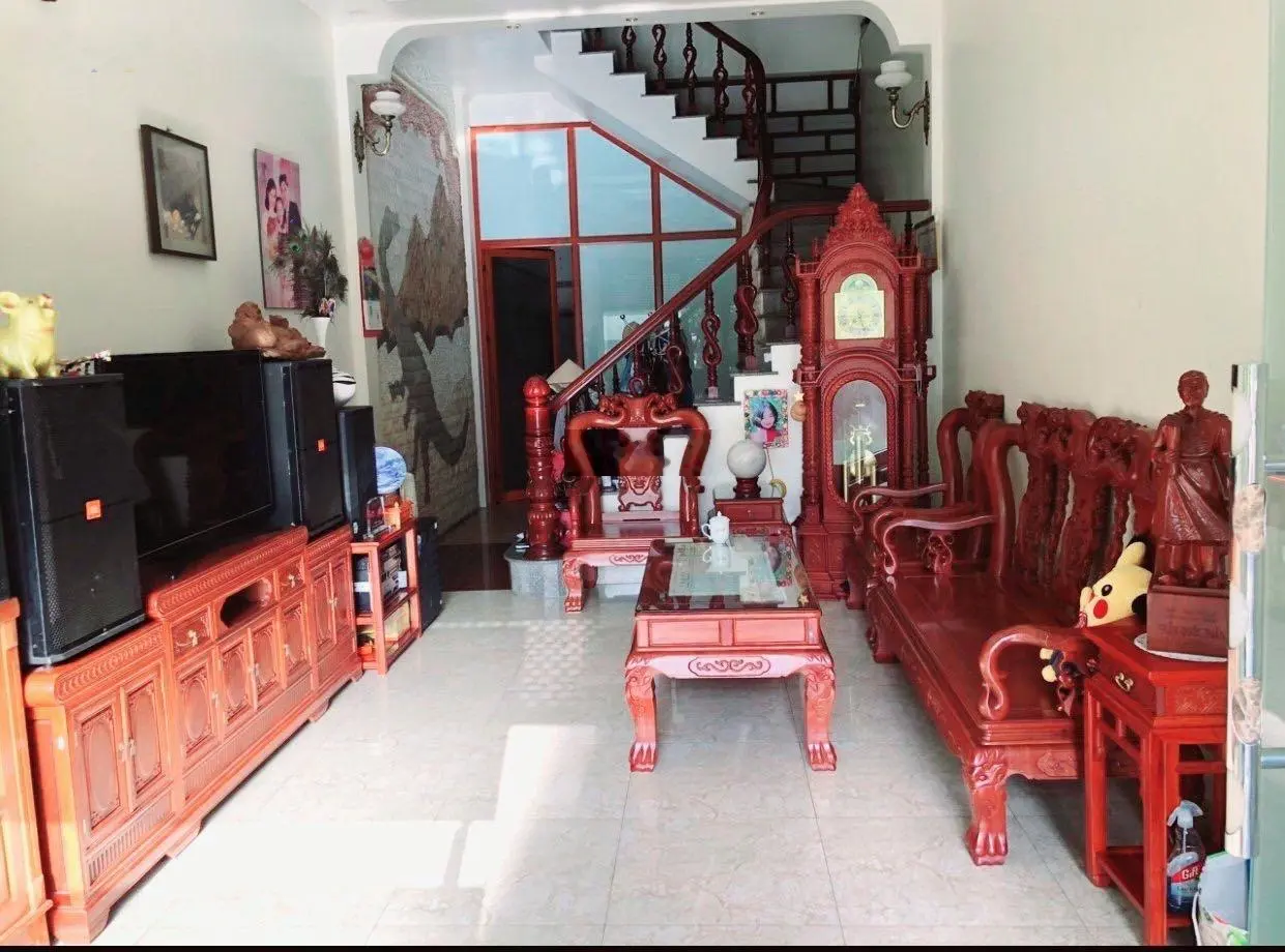 Bán căn nhà 4 tầng mặt phố Lê Phụ Trần khu Vạn Phúc - Tp Hải Dương