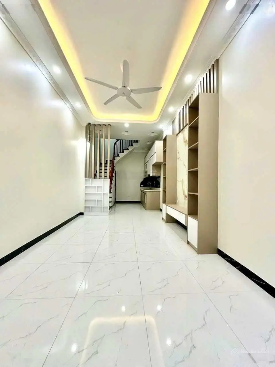 Chính chủ bán nhà dân xây Vạn Phúc Hà Đông ngõ thông ô tô 7 chỗ đỗ cửa 42m2 giá 7.3tỷ 0972 096 ***
