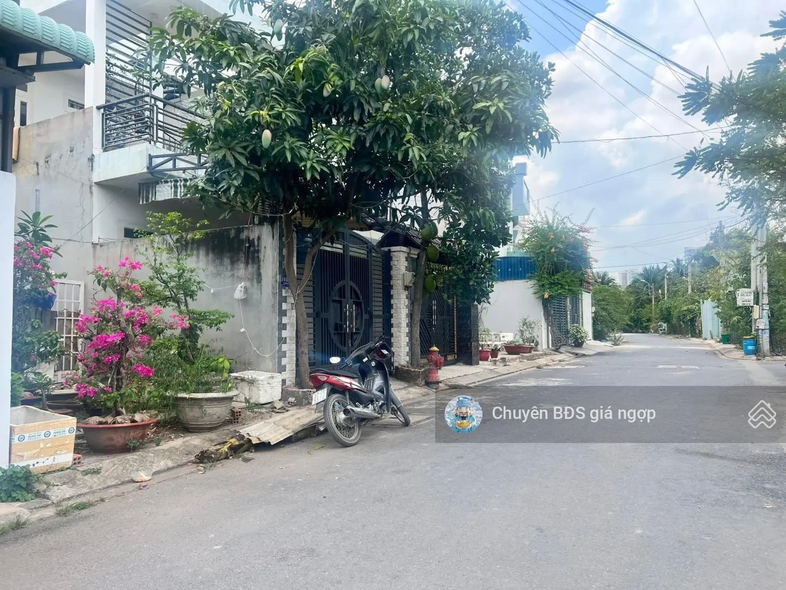 Làm ăn thua lỗ chủ cần bán căn nhà 2MT ở đường 6 - Long Bình - Q9. DT 54m2 đang cho thuê hơn 7tr/th