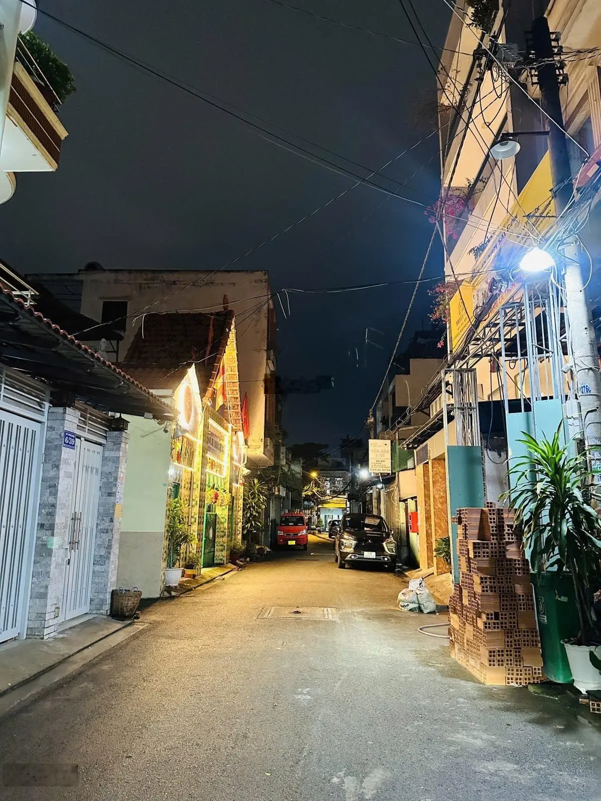 Hẻm nhựa 6m thông Nguyễn Nhữ Lãm Tân Phú. Vị trí kinh doanh. Ngang 4,2m dài 10m. Giá chỉ 5,5 tỷ