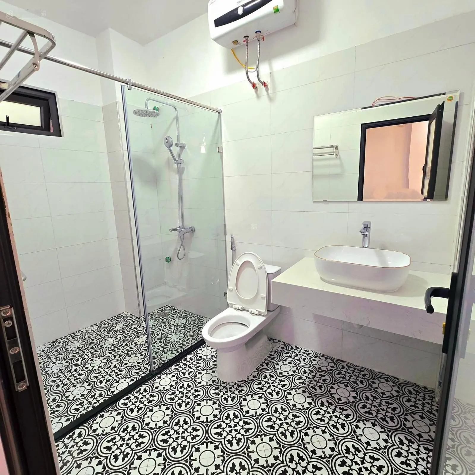 Ngõ 38 Xuân La, Tây Hồ 55m2 - 6T Thang máy, Nhà mới, Gần phố, Chợ, Sát ô tô, Ngõ thông. Chỉ 11.3 Tỷ