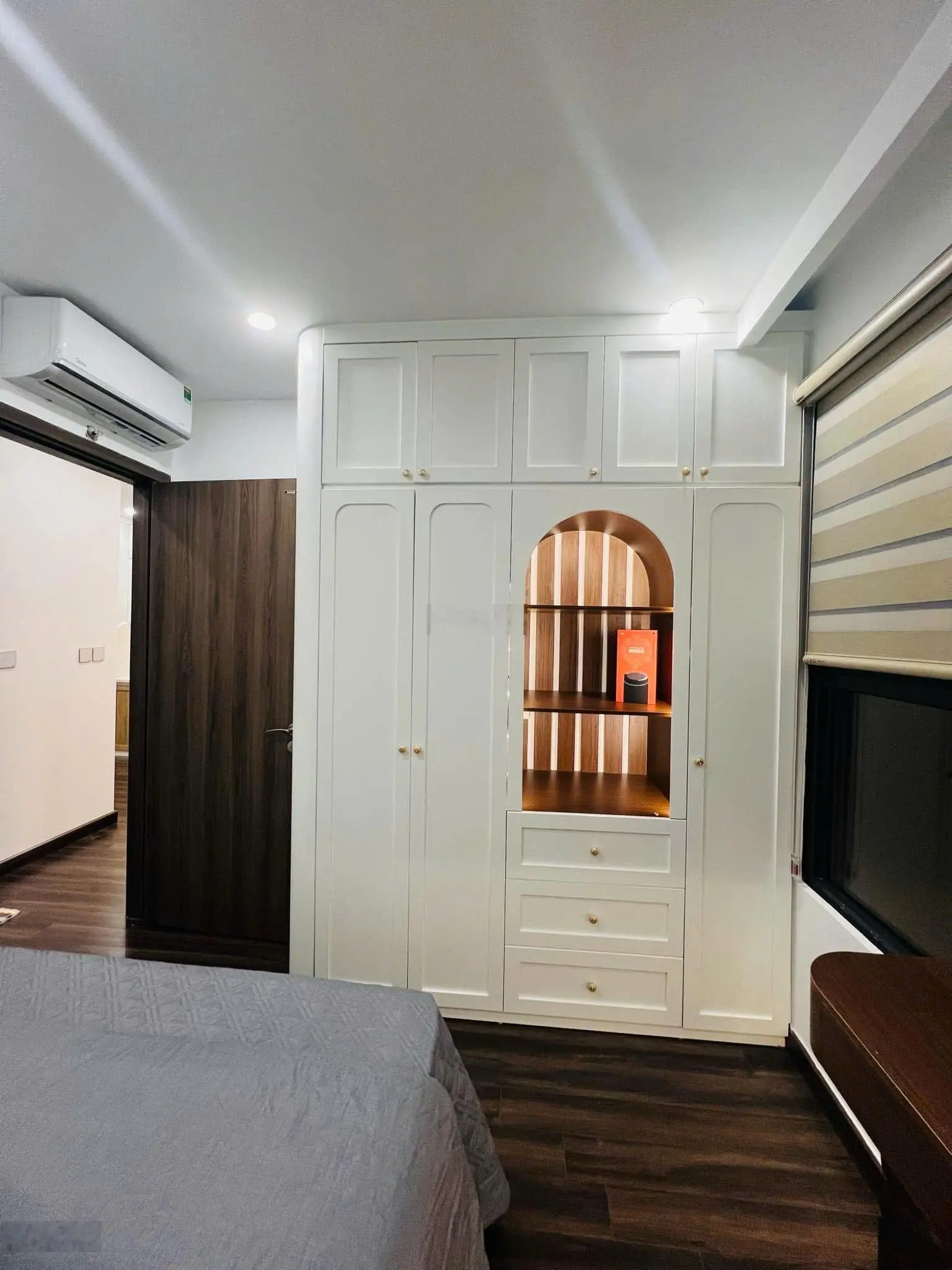 Duy nhất căn 2pn 1vs tại Hoàng Huy Commerce tòa cao cấp Lotus giá 1.860 cực tốt.Lh: 0989 488 ***