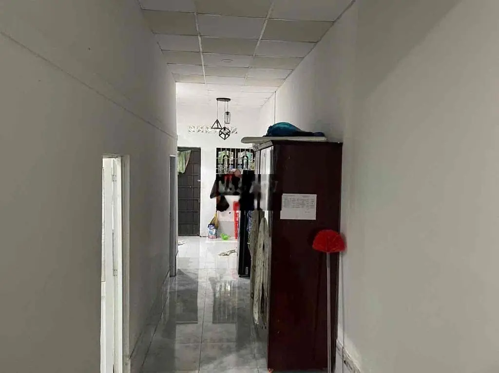 Cần bán gấp-nhà mặt tiền Phạm Hùng