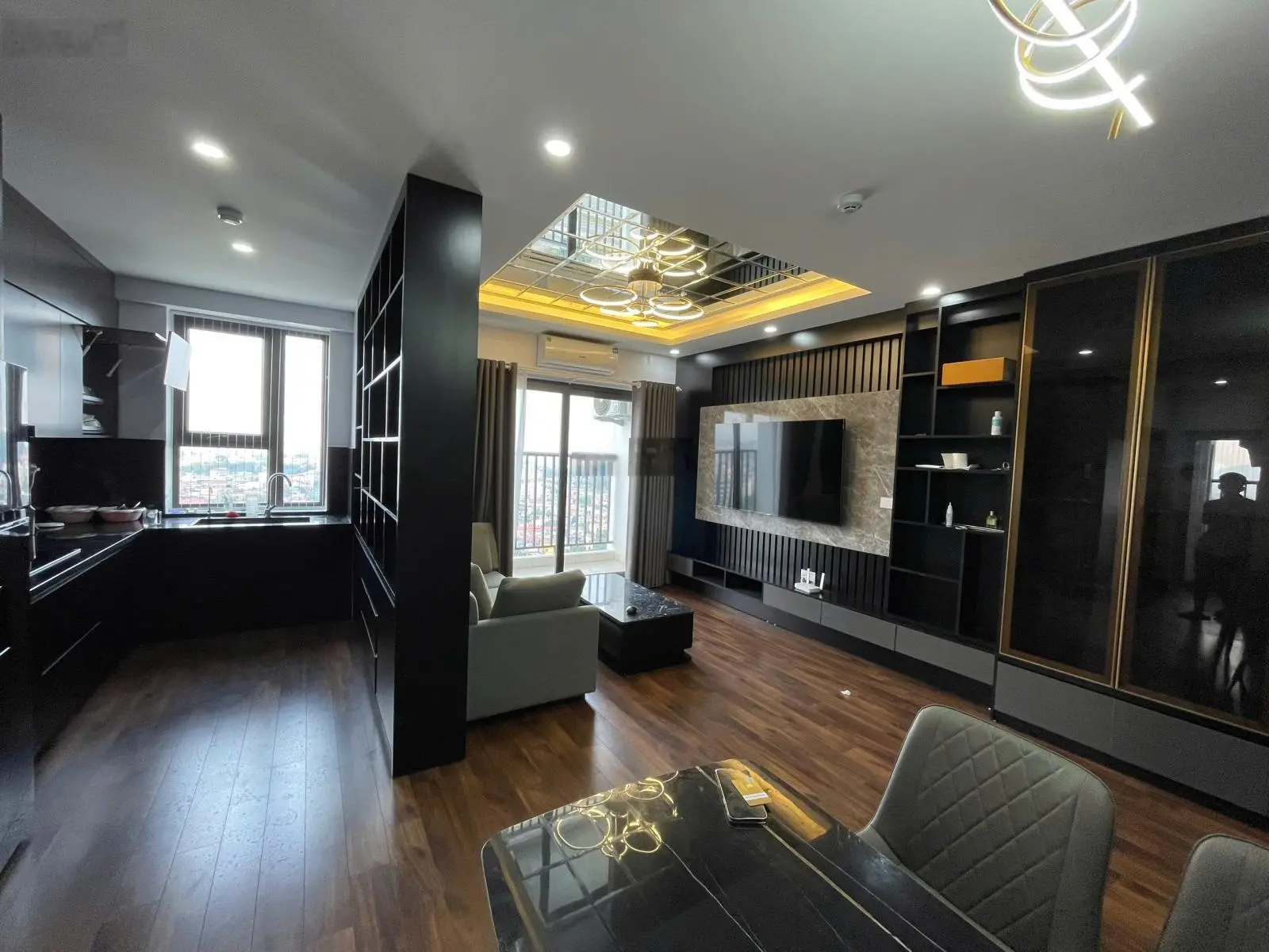 Cần bán căn góc 3PN 82m2 view đẹp, cho thuê được 10,2tr/tháng