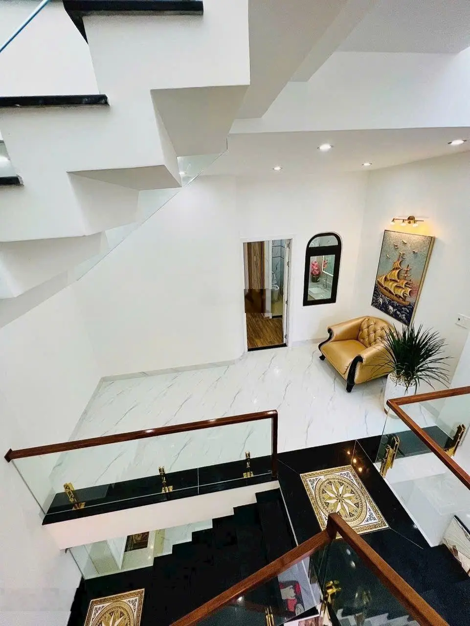 Siêu phẩm 3 mê biệt thự tân cổ điển mới 100% MT Lê Văn Sỹ gần biển Đà Nẵng giá rẻ