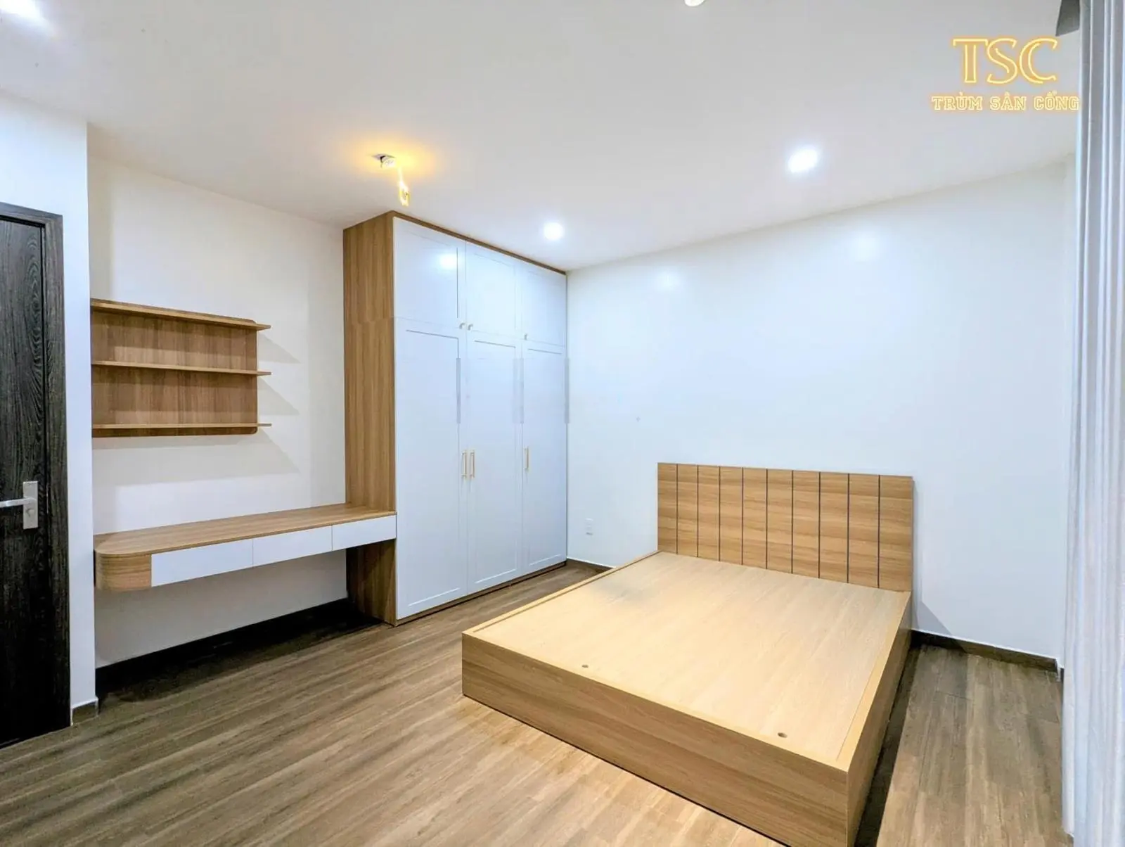 Bán nhà Sài Đồng 54m2x4T 4 phòng ngủ, ngõ oto, giá 6,5tỷ dân xây chắc chắn, gần hồ, trường học, chợ