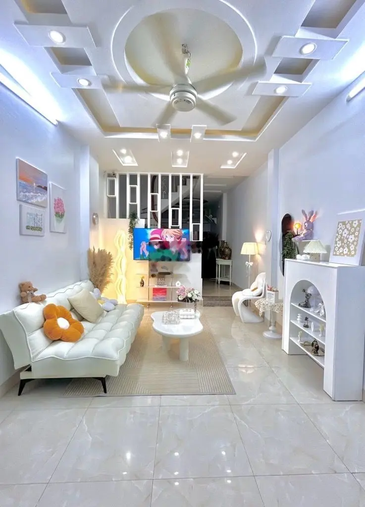 Đất lành, chim đậu, nhà Lộc, chủ báo tán (TL), Trung tâm Hai Bà Trưng.