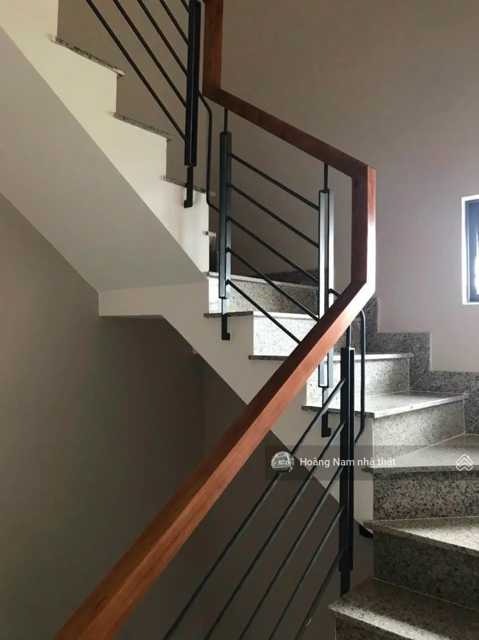 Hàng tết. Nhà 45,6m2 Nguyễn Trung Trực gần trường Nguyễn Thượng Hiện. Xây 4 tầng, giá TL