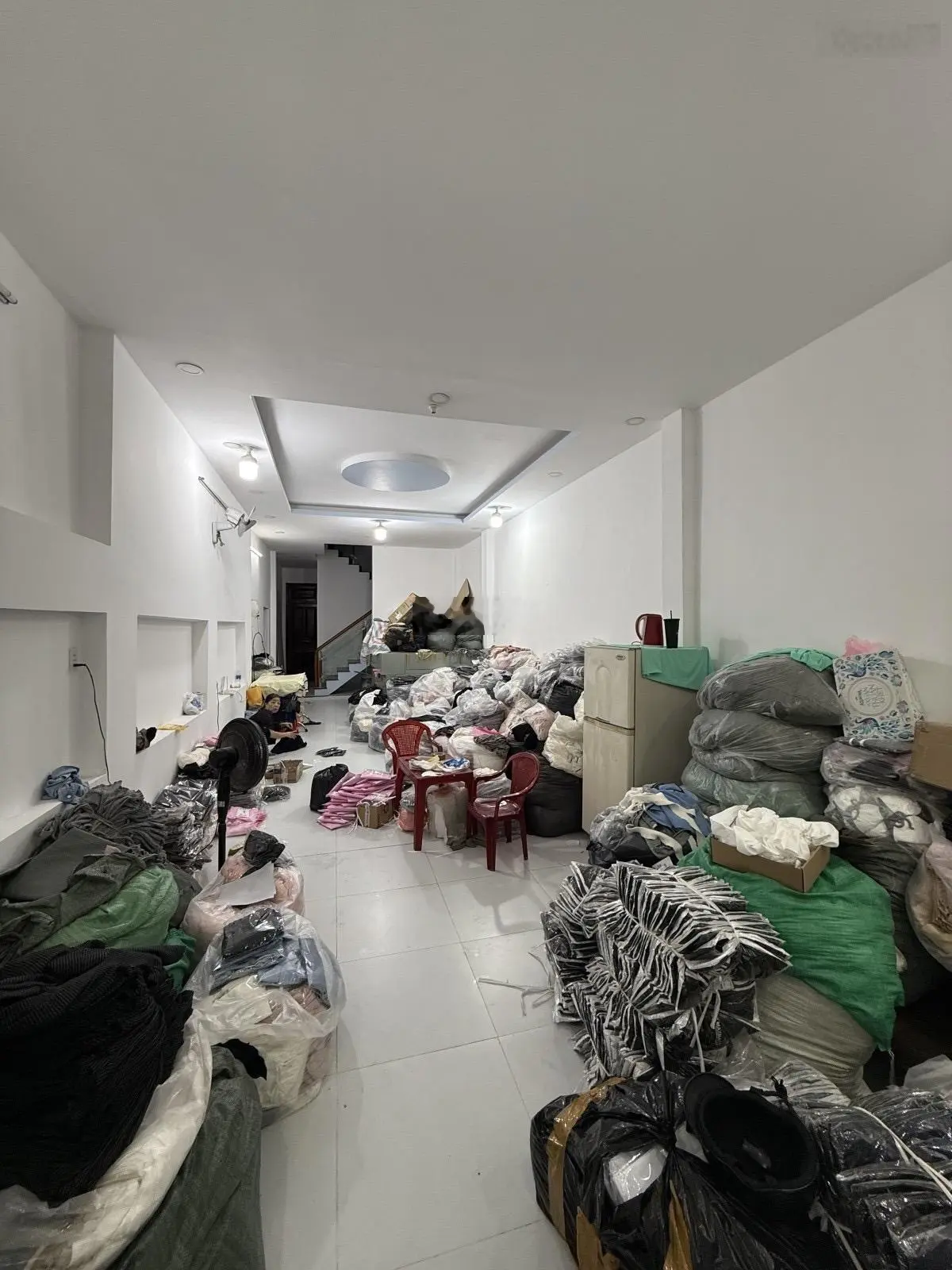 Giảm 6 tỷ - nhà Lạc Long Quân - 250m2 - 4 tầng