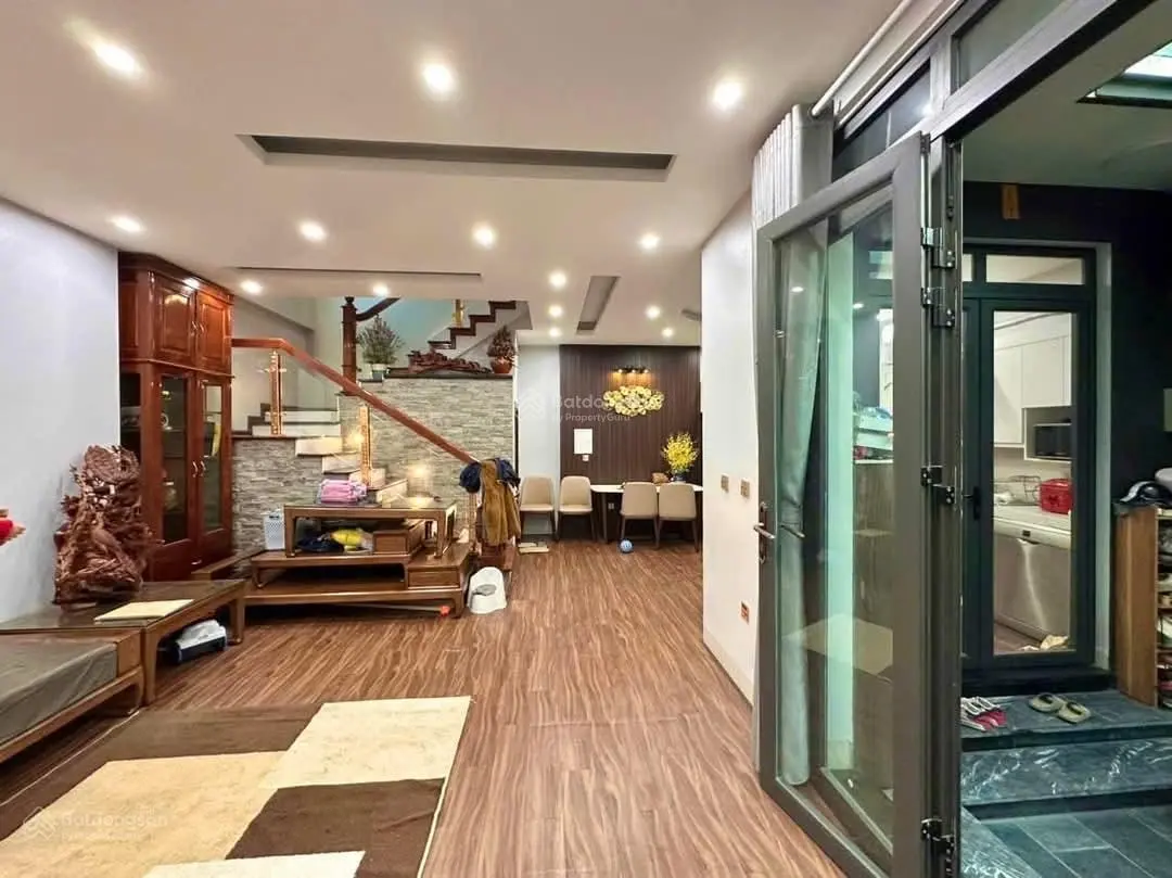 Bán nhà riêng dân xây Việt Yên Ngũ Hiệp Thanh Trì. DT78m, 4T, Nội thất đẹp, sổ đỏ cc, giá 7tỷ