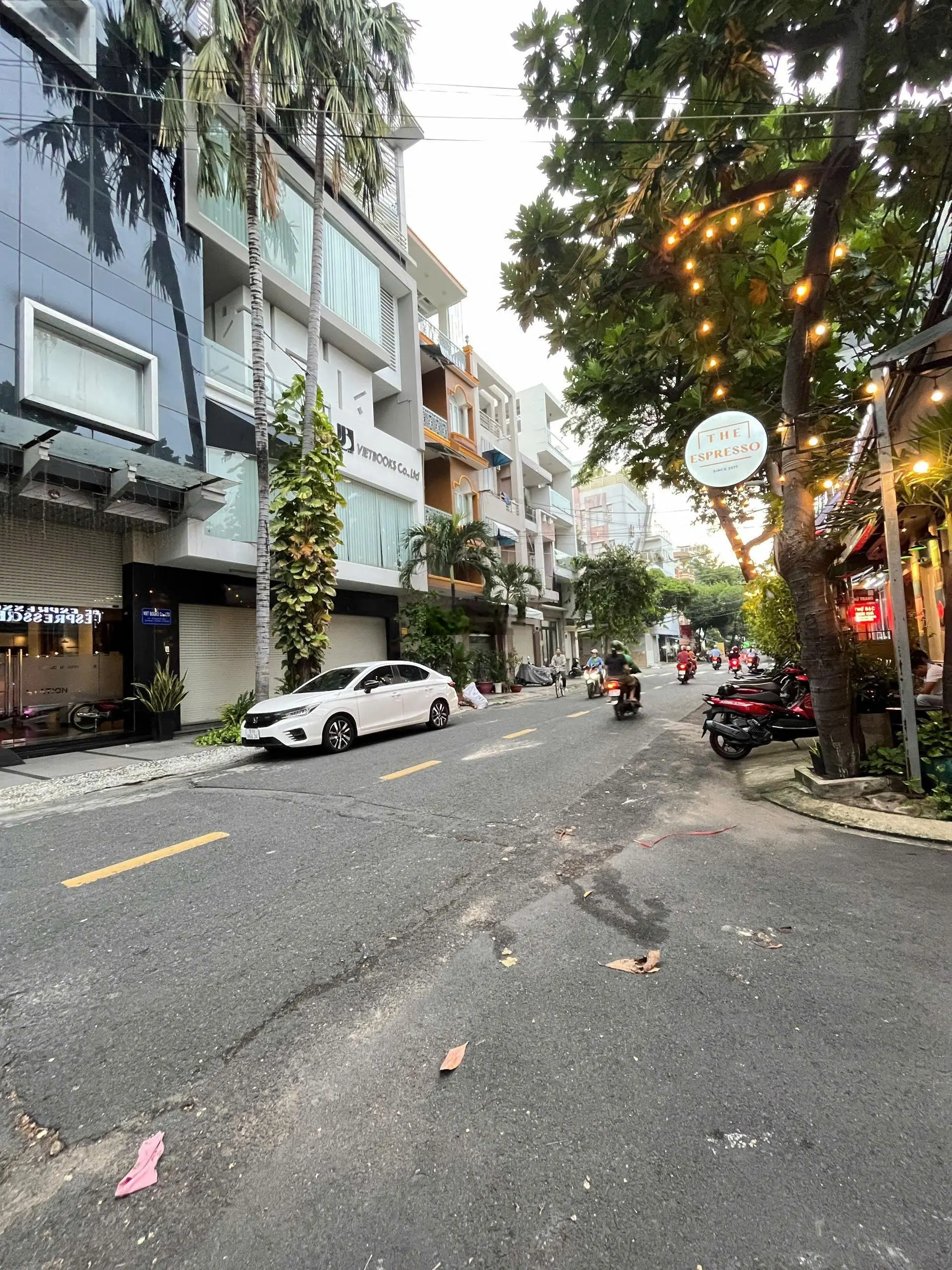 Nhà cấp 4 MT lê Sao, tiện kinh doanh, 8 x 18m, P Phú Thạnh quận tân phú