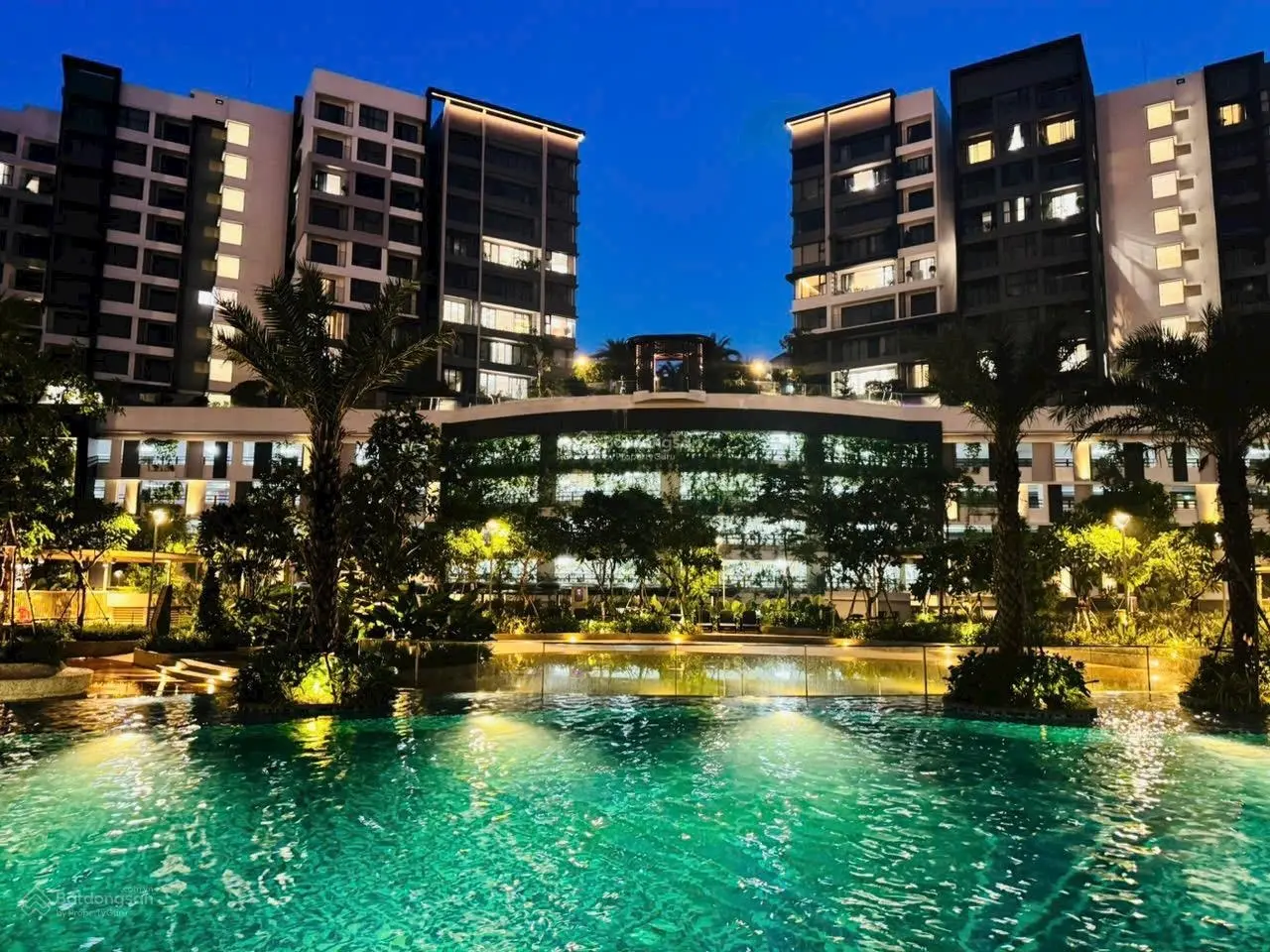 Hàng siêu hiếm duplex Centery - chiết khấu khủng 17% - 160m2 3PN+ 1 - thanh toán 10 tỷ 400 nhận nhà