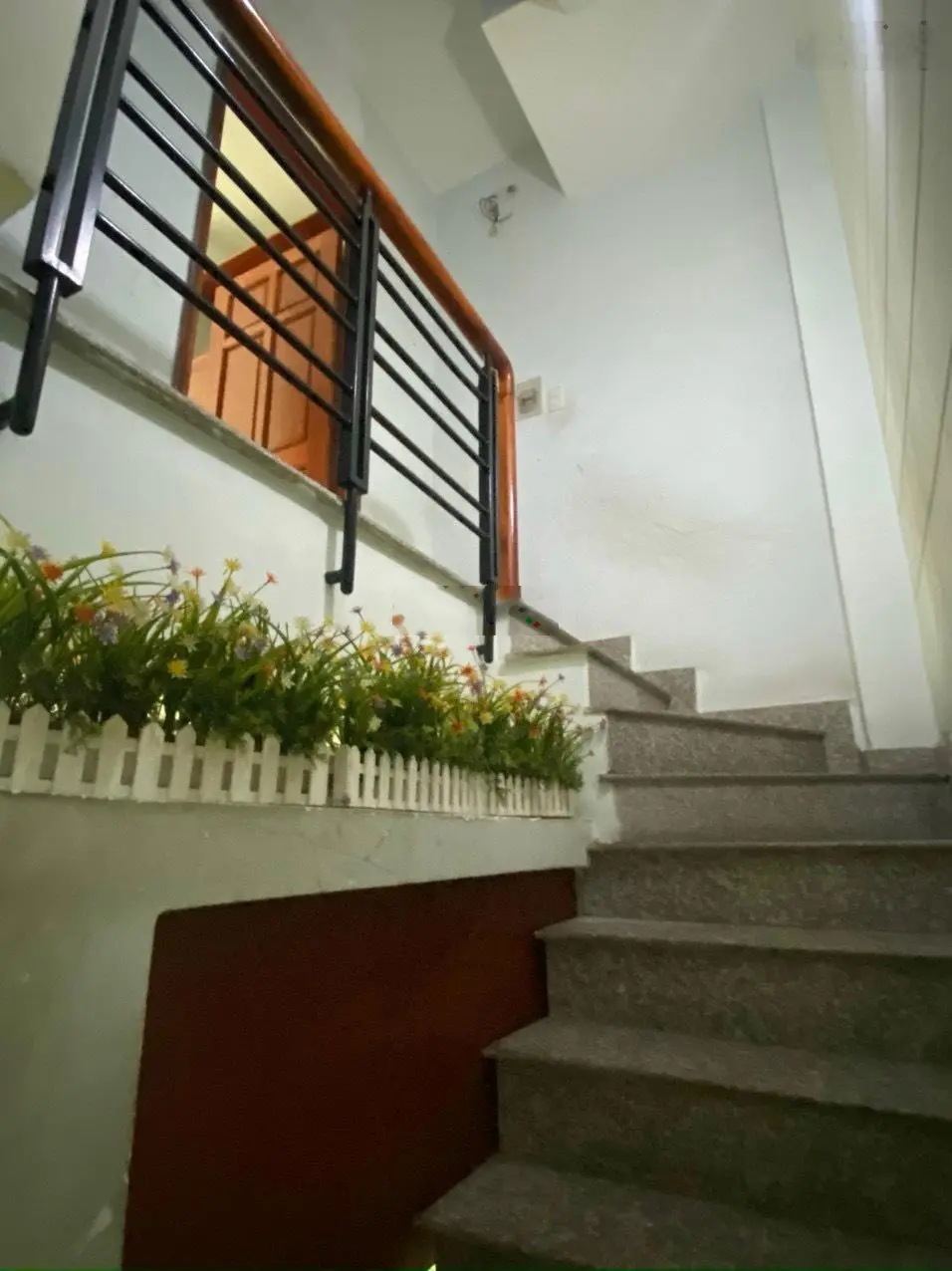 Chính chủ cần bán gấp nhà hẻm 3m đường 3/2 Q10 4m x 8m 32m2 trệt lửng 2 lầu ST giá bán 6.5 tỷ TL