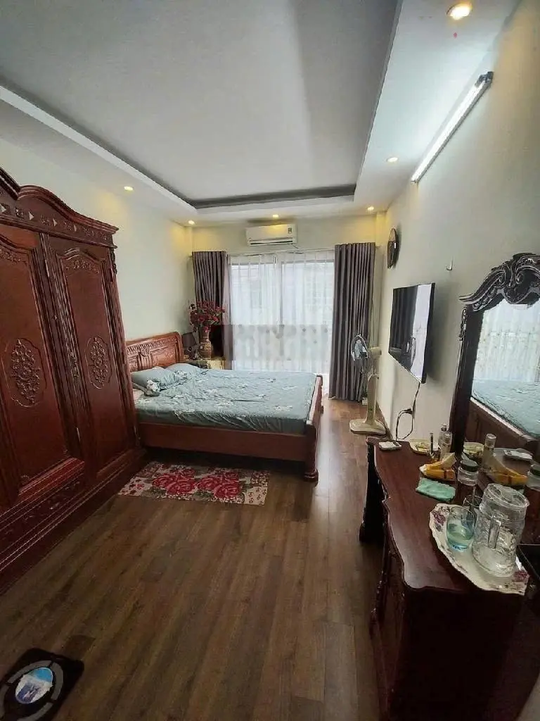Nhà 4 Tầng, ở ngay , Trung tâm Thanh Trì gần ngay Nhà thi đấu, cách ô tô 50m, giá rẻ 4.1 tỷ