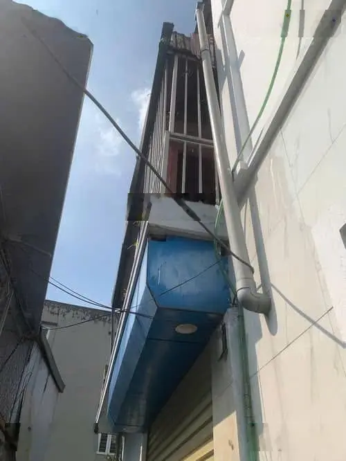 Bán đất 40m2 mt8.77m giá 4,4 tỷ tặng nhà 2 tầng - phố kẻ tạnh, giang biên, long biên