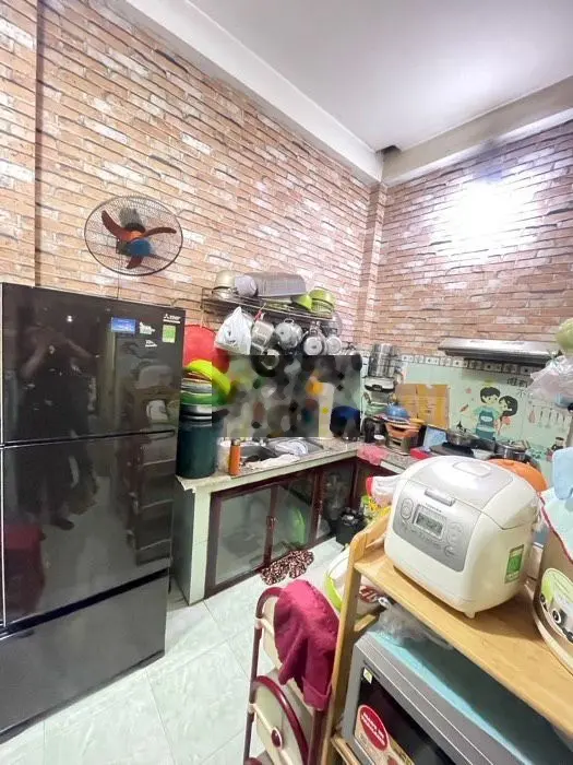 Nhà 3TẦNG dtsd 100m2, ngay HÀNG XANH, OTO VÀO TẬN CỬA ,1/ sát MẶT TIỀN