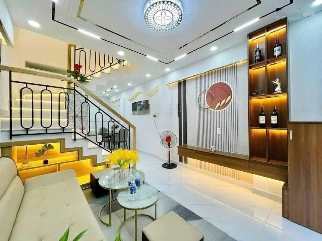 Chính chủ cần bán gấp nhà Mai Văn Ngọc, P10, Phú Nhuận, giá 2tỷ940, DT 67,2m2, HĐ thuê 18tr/th