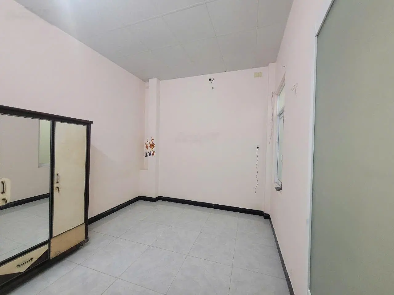 Bán nhà riêng 302 Bà Triệu, 9.8 tỷ, 125m2, 4PN, gần Vincom, chỉ 78tr/m2