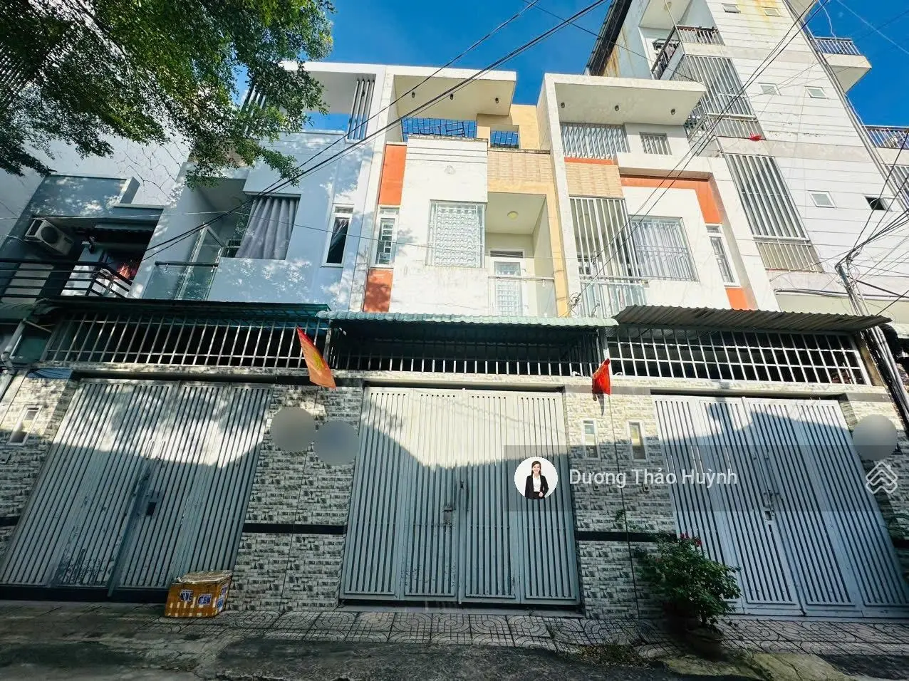 Ngộp! Bán gấp Nhà 3 Tầng Cực đẹp- sát Hoàng Diệu 2- Đường 8m Ôtô đổ cửa Giá còn TL cho khách