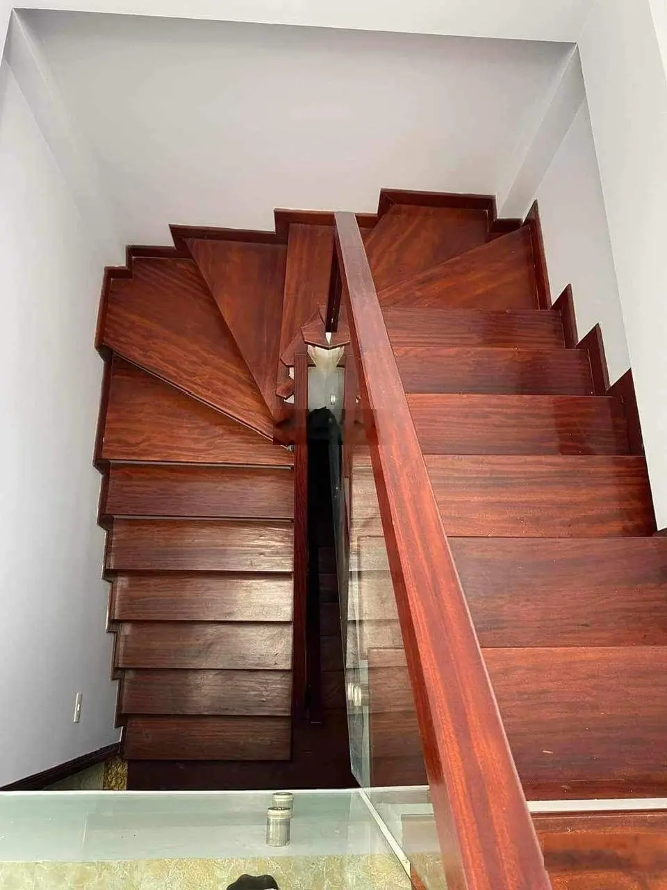 Bán nhà riêng tại Ngọc Hồi, 5,5 tỷ, 50m2, 3PN + 3WC + 3 tầng, giá cực chất