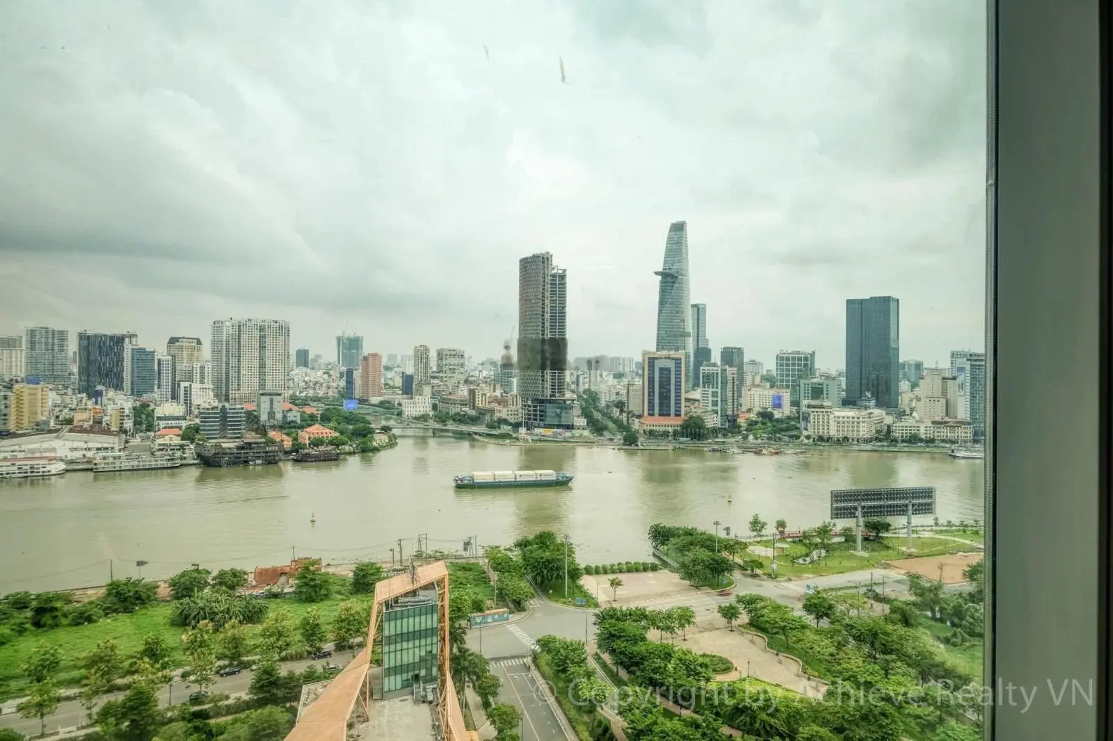 Lê chi bán 127m2 tháp Tilia Empire City view pháo hoa giá chỉ 28 tỷ gọi 0909 776 ***