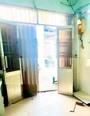 Nhà cạnh chợ trường ô tô, cấp 4 31m2 8,3 tỷ ngõ Trại Cá, Trương Định