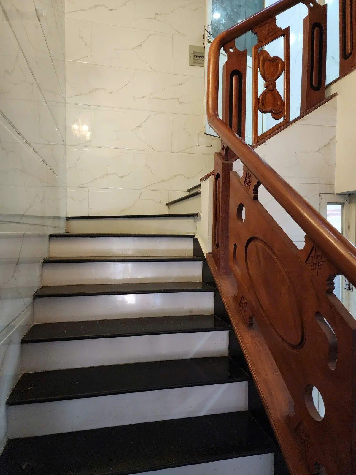 Bán biệt thự vip 125m2, 7 tầng có thang máy đẳng cấp. MT kinh doanh 5m Đ. Lê Tuấn Mậu Q6 chỉ 25 tỷ
