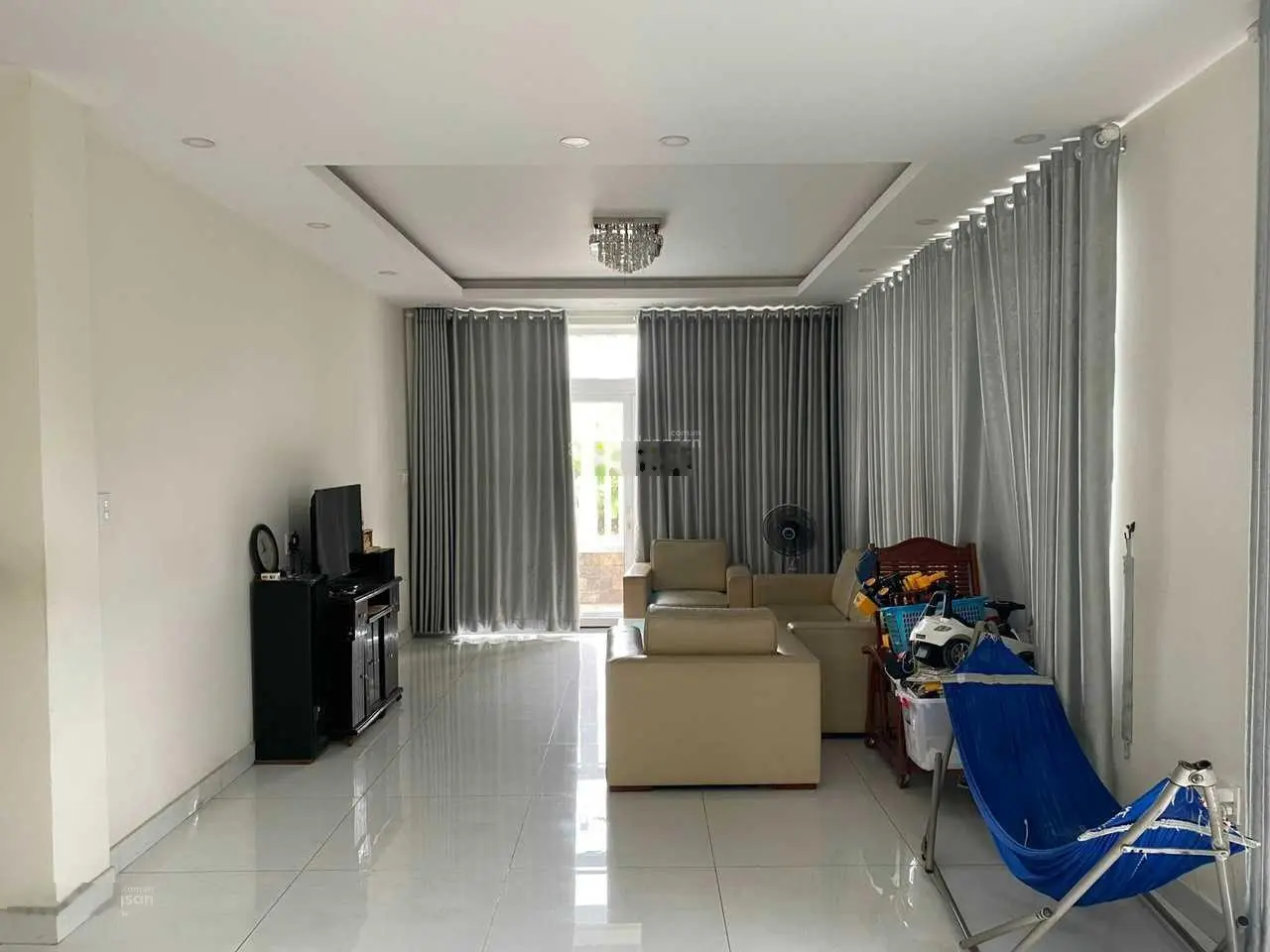 Kẹt tiền bán căn song lập Hưng Phú 1 gần Global City 10x17.5m sổ sẵn nhà xây đẹp, kiên cố