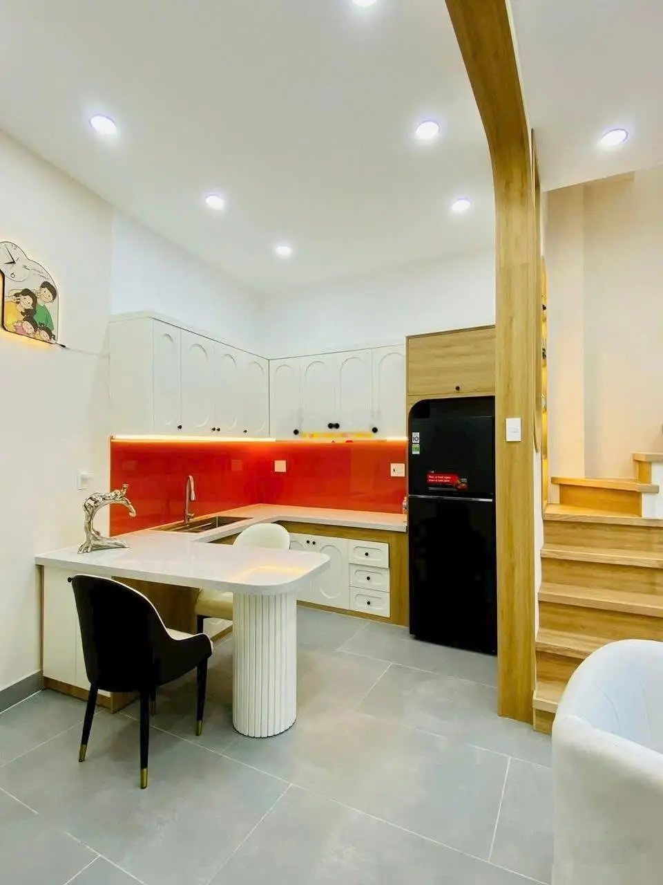 Cực phẩm siêu xinh 54m2, 3PN, 3WC đường Lê Thị Bạch Cát, phường 11, Quận 11 giá tốt 2,39 tỷ, SHR