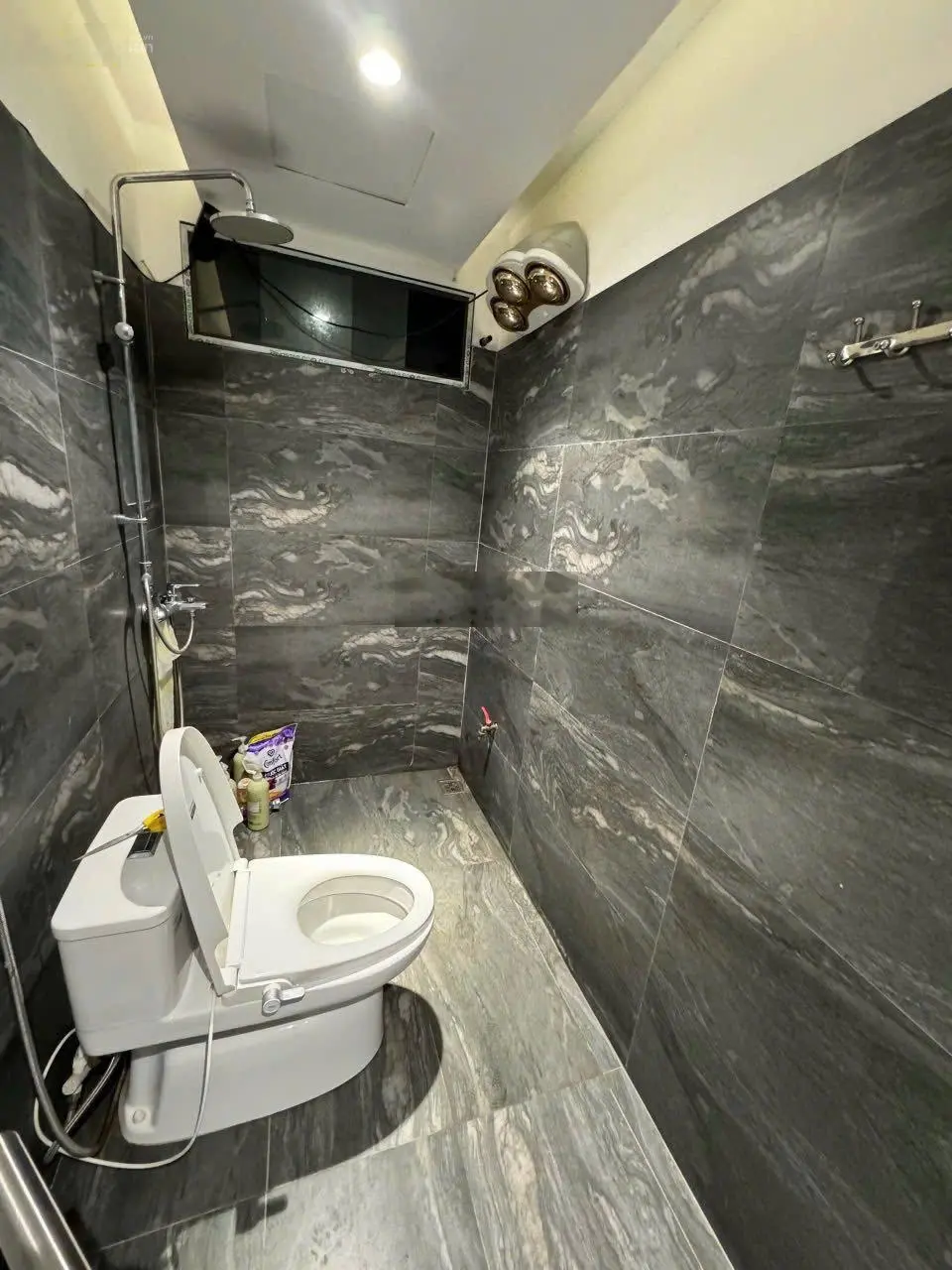 Chính chủ bán gấp nhà mới xây 3 tầng hiện đại Minh Quyết, Khai Quang 89,6m đủ đồ đẹp SĐCC 2,7 tỷ