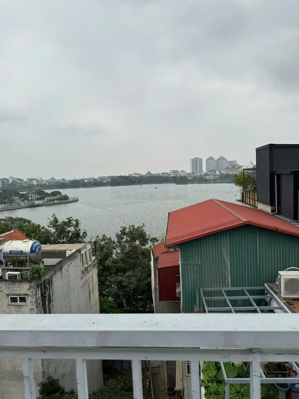 Bán nhà phố Nhật Chiêu, Tây Hồ 55m2, MT 12m, 7 tầng, thang máy. Vị trí đẹp, tầng cao view Hồ Tây.