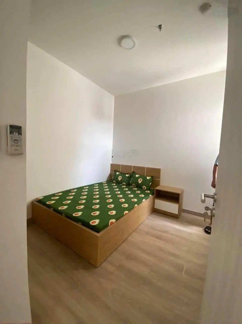 Cần bán nhanh căn góc 2 phòng ngủ full nội thất Compassone sổ hồng riêng