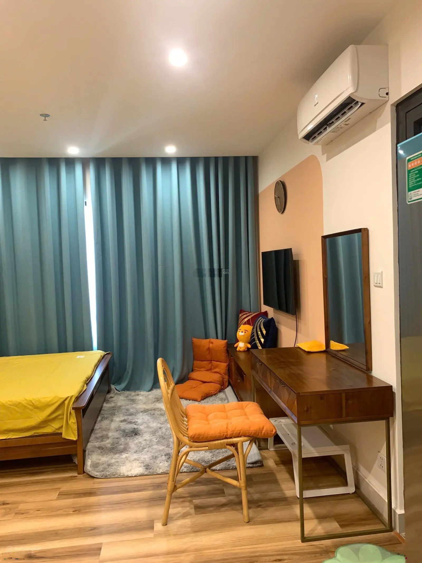 Tôi cần bán studio toà S103 32m2 rộng rãi. Full nội thất mới tinh