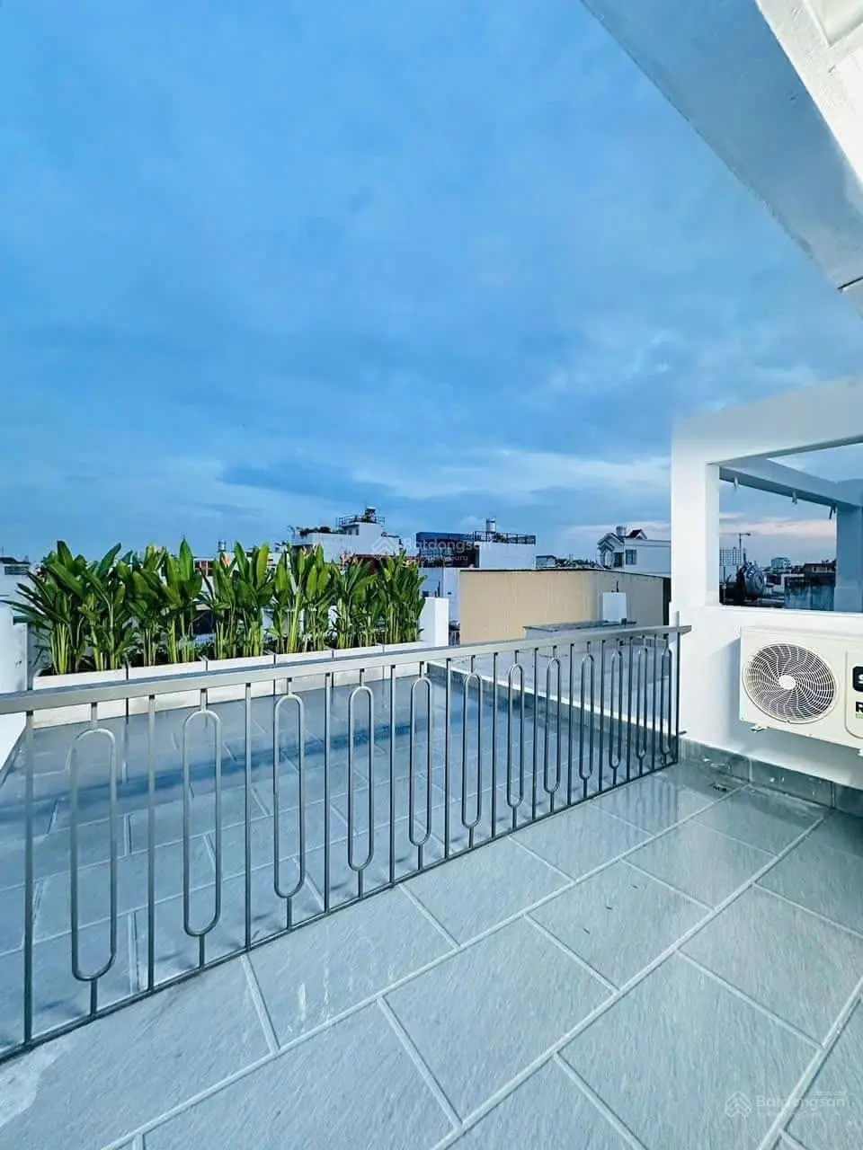 Giá siêu rẻ quận 7, đường bùi văn ba, chỉ 3 tỷ 550 - dt50m2, kc-5 lầu, nhà đẹp - sổ sẵn - hoàn công