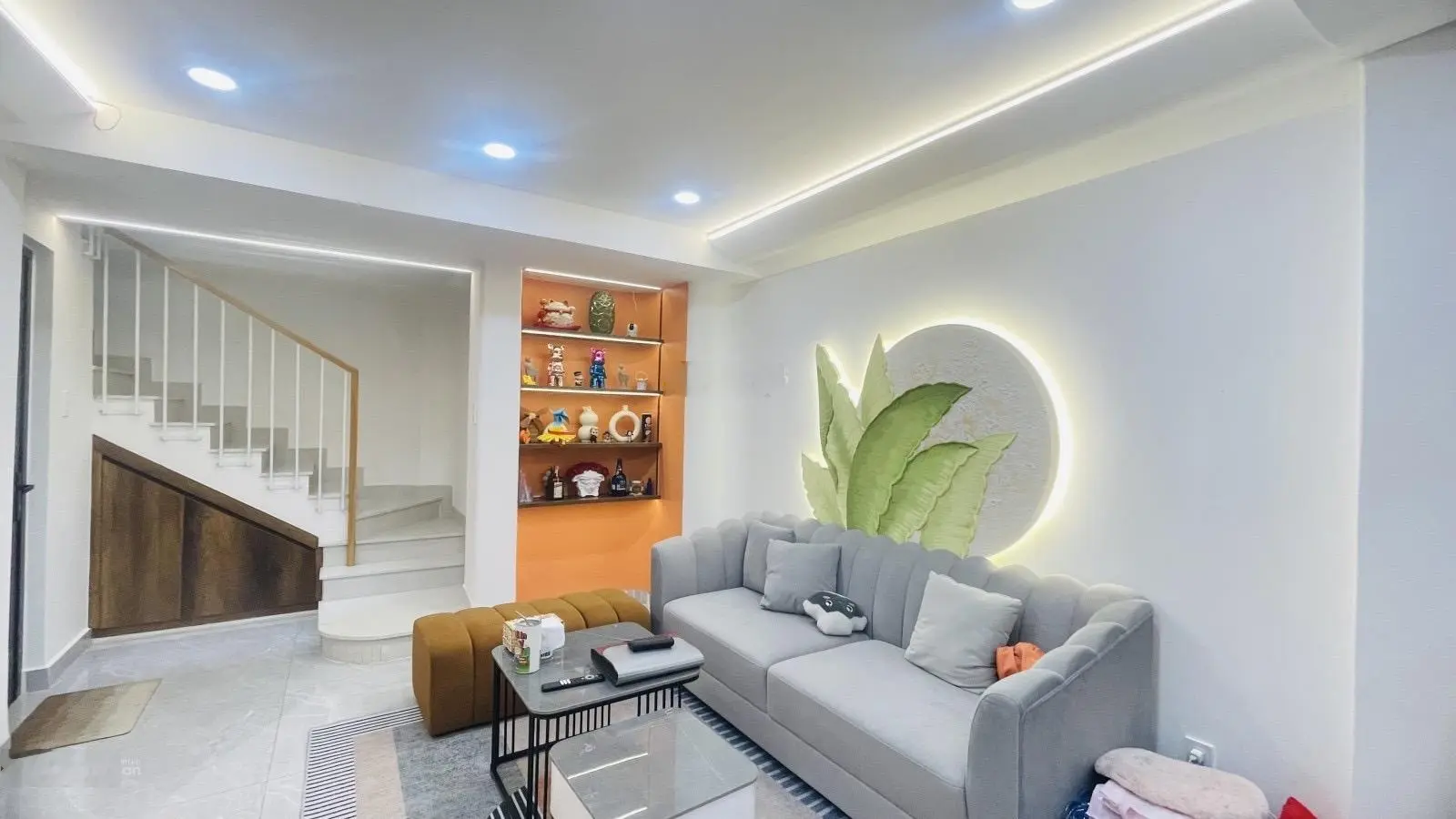 Hẻm xe hơi XVNT 2 chiều - nhà 4 tầng - chỉ hơn 7 tỷ