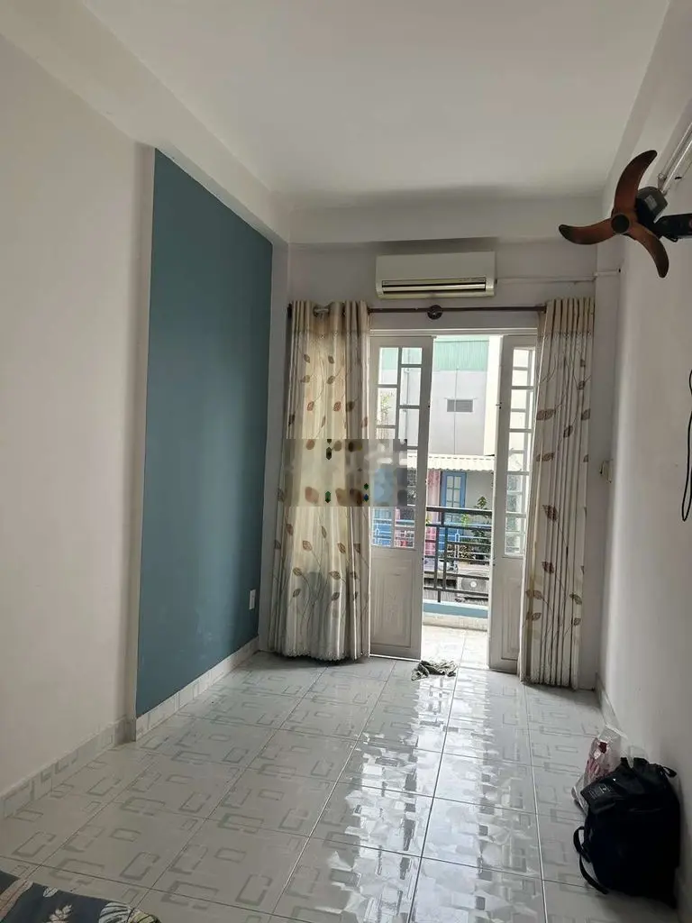 XE HƠI ĐẬU CỬA, 37M2, 4 TẦNG, HẺM THÔNG TÙM LUM, CẦN BÁN GẤP GIẢM 1,1T