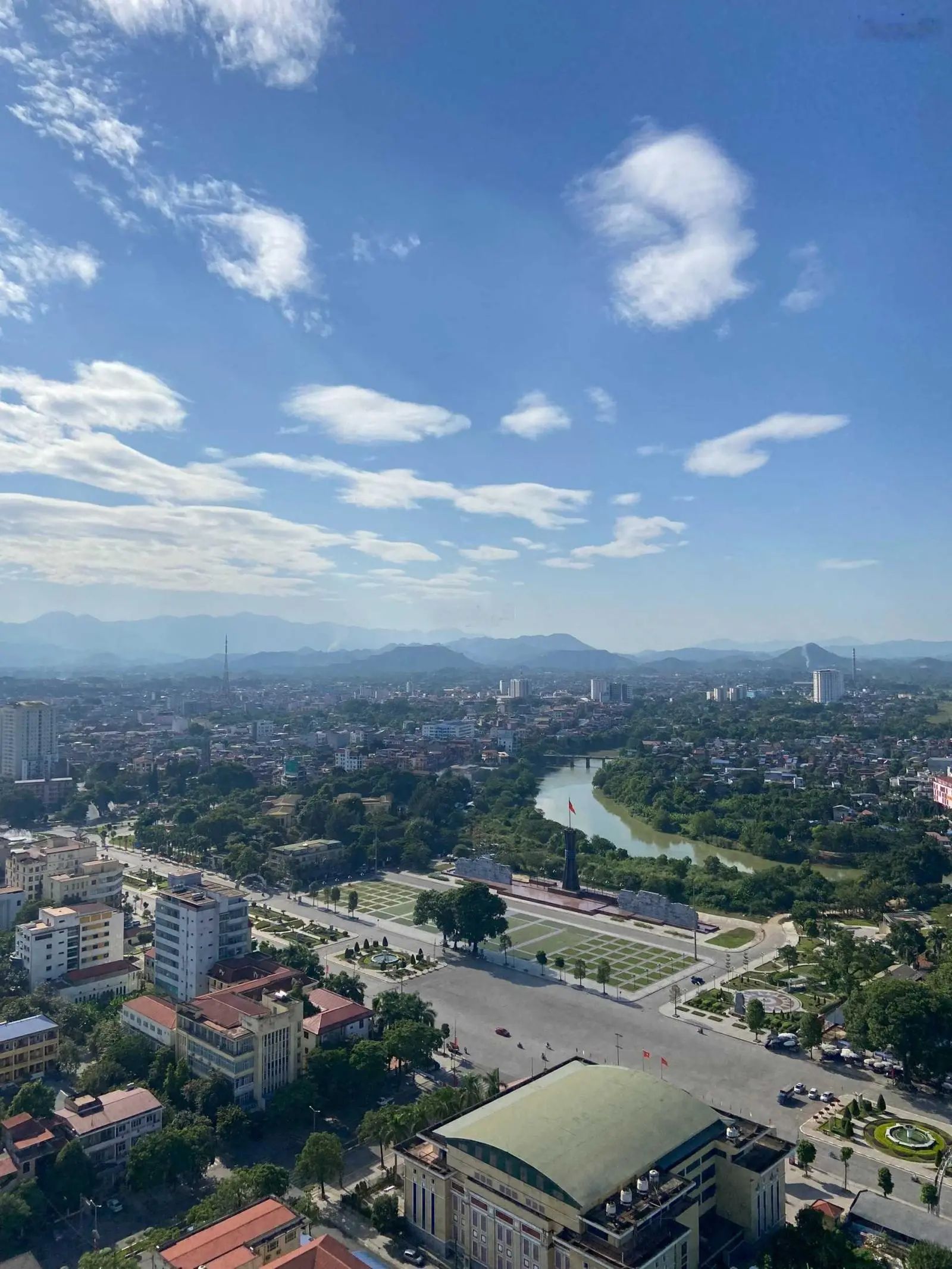 Chính chủ bán căn 3 phòng ngủ 2 nhà vệ sinh giá hạt dẻ