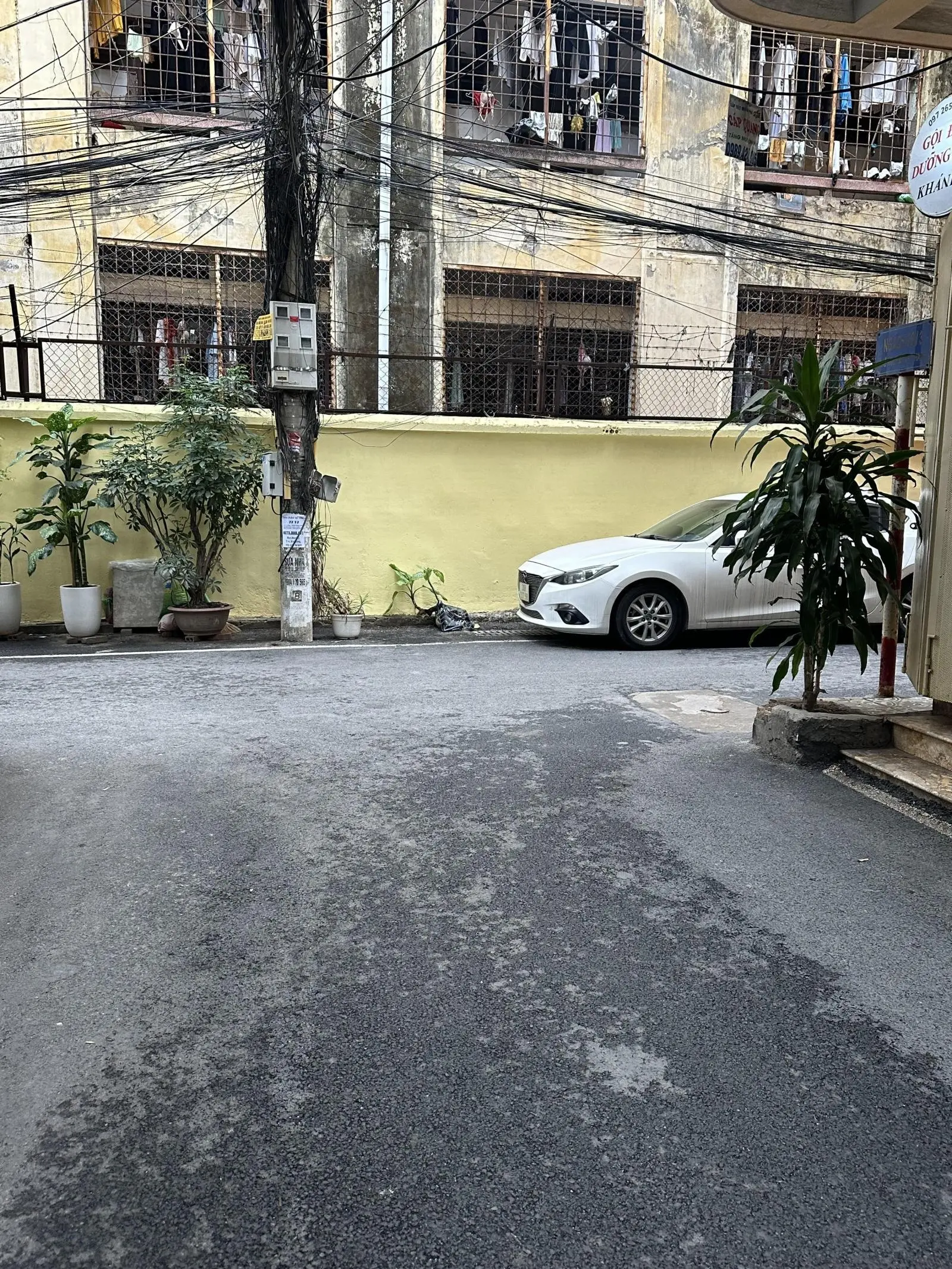 Bán nhà phân lô cán bộ Nguyễn Chí Thanh - 2 mặt ngõ oto tránh