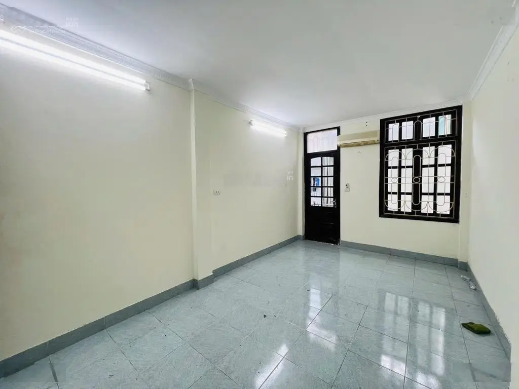 B.á.n nhà mặt phố ao sen 60m² x 4 tầng ô tô đỗ cửa 2 mặt ngõ thoáng.