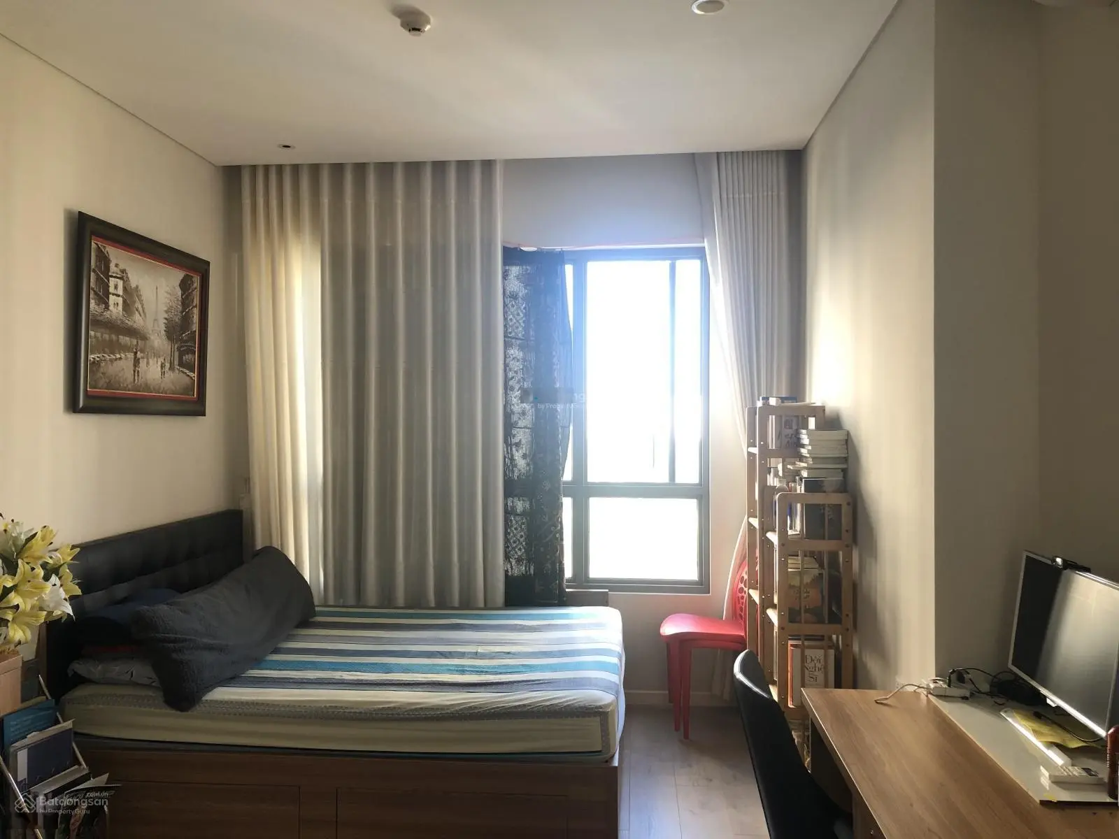 Bán gấp 2PN tháp Bora view trực diện hồ bơi + 1 góc sông- đầy đủ nội thất -chỉ 7.3 tỷ bao thuế phí.