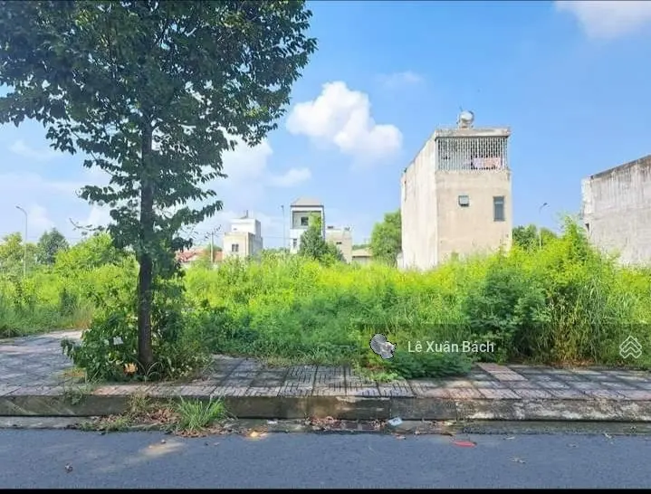 Bán gấp 115m2 đất mặt tiền đường Dương Minh Châu, Phường 3, Tây Ninh. Gần THPT chuyên Hoàng Lê Kha