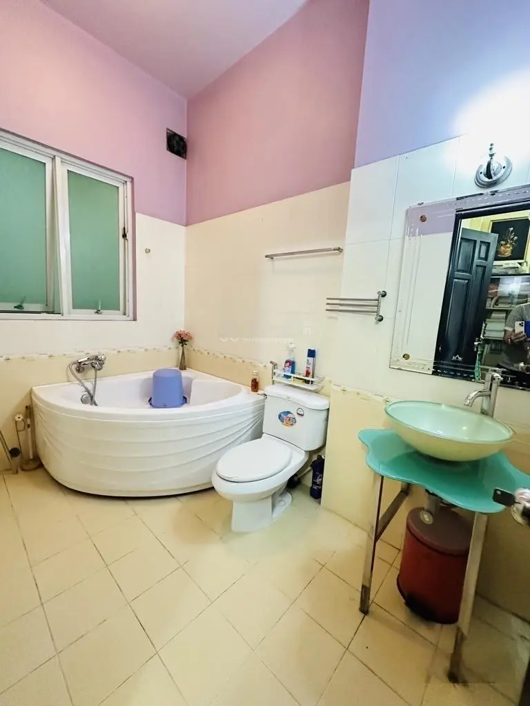 Cần bán gấp nhà đường Nhiêu Tứ, P7, Phú Nhuận Giá5tỷ190- 75m2(5x15) Đang cho thuê 50tr/tháng